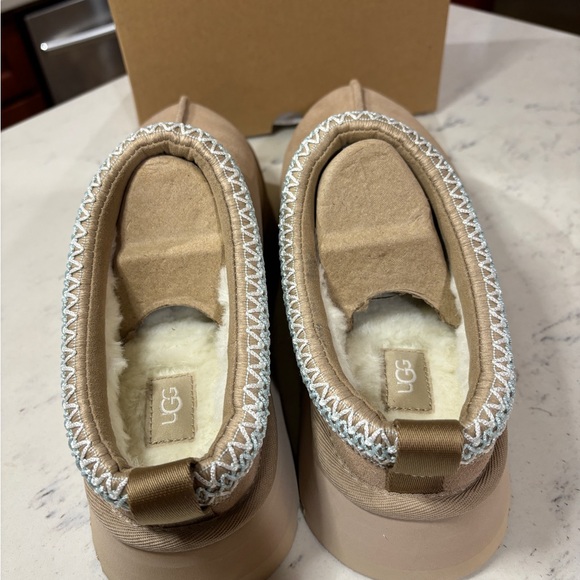 Size 6-10 Brand New Ugg Women Size Tazz Sand Platform Slipper Euro Size 37-41 - Picture 6 of 10